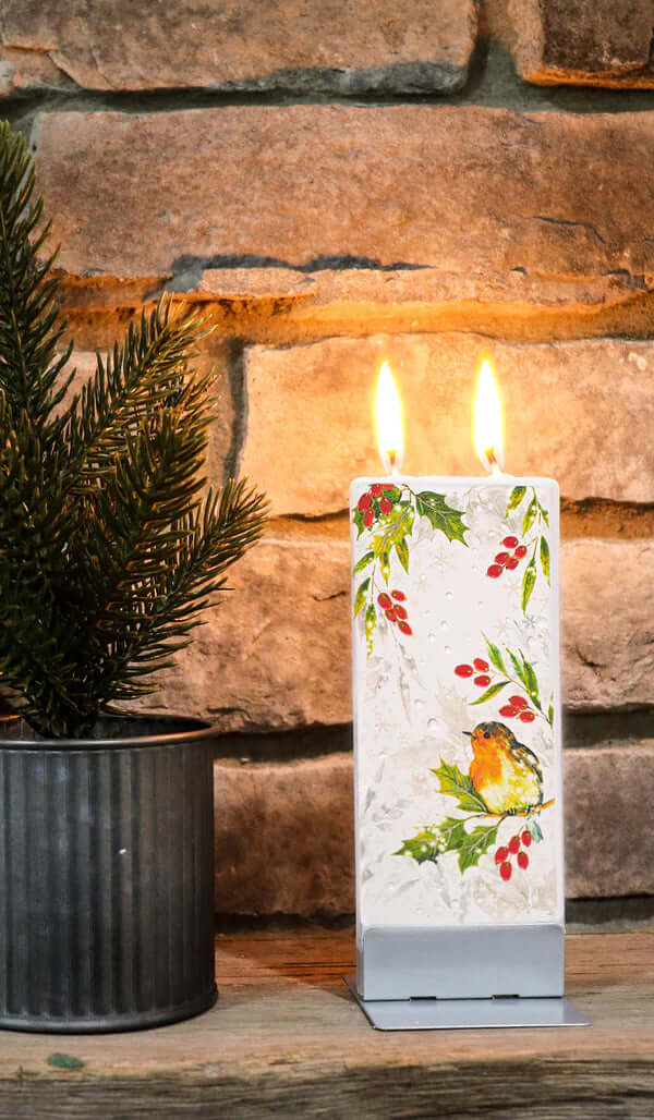 Candela fatta a mano Uccellino su un ramo di agrifoglio con due fiammelle 