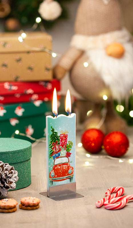 Fröhlicher Weihnachtskranz mit Beeren