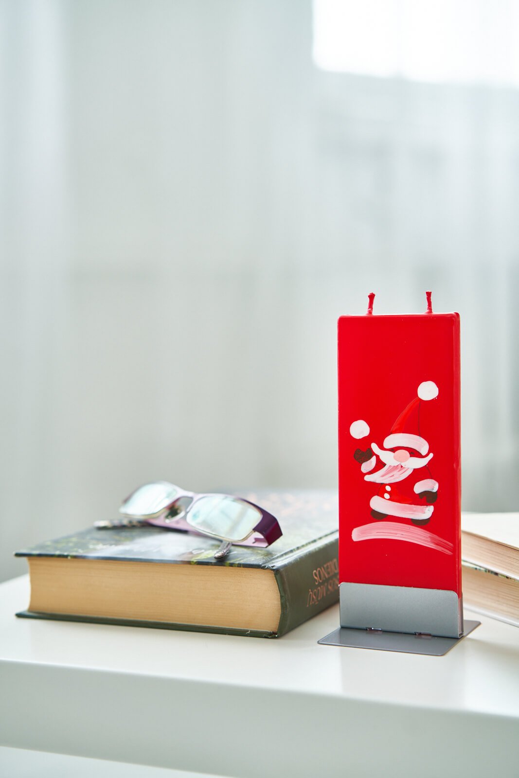 Babbo Natale su sfondo rosso - Flatyz IT