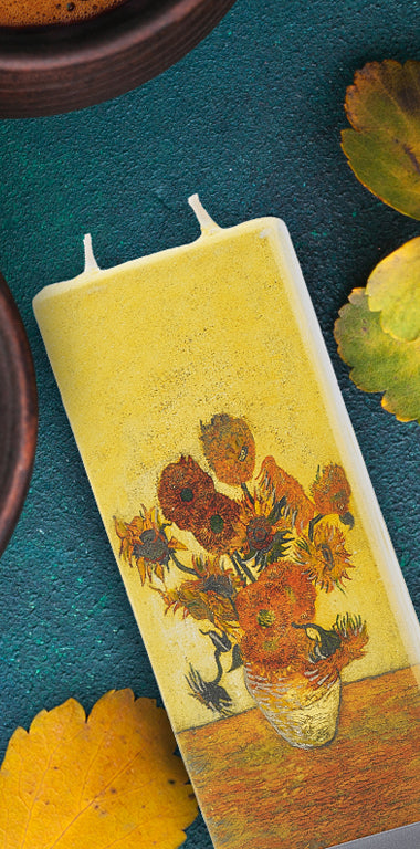 Candela decorativa FLATYZ Vincent van Gogh - Natura morta - Vaso con quindici girasoli