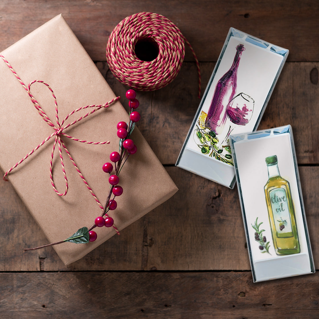 Cane con i fiori rosa in bocca