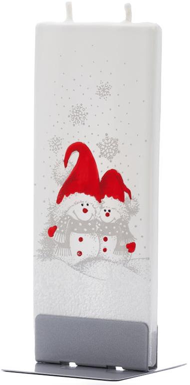 Due pupazzi di neve con cappelli rossi